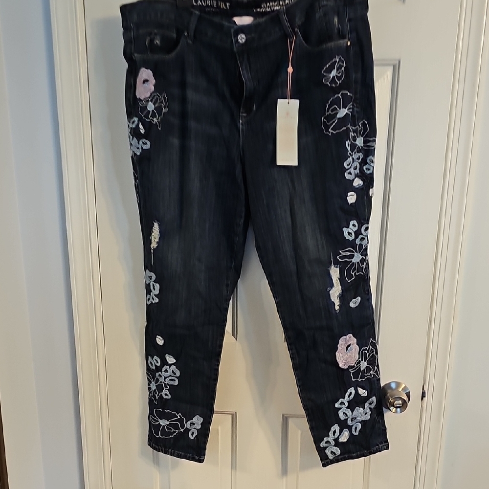 Laurie Felt 20W Dark Blue Jeans with Floral Embroidery